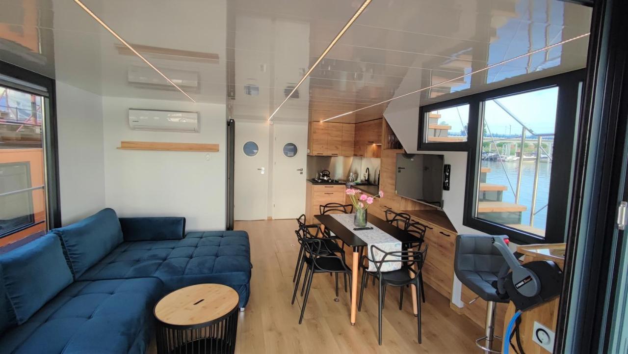 Houseboat Water King Apartament Plywajacy Dom Na Wodzie, 7 Os Wroclaw Exterior photo